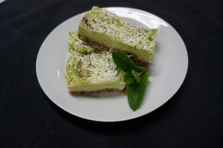 Avocado Kiwi Fruit and Lime Slice